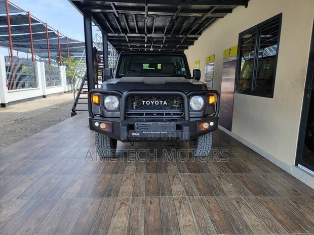 New Toyota Land Cruiser 2025 Gray