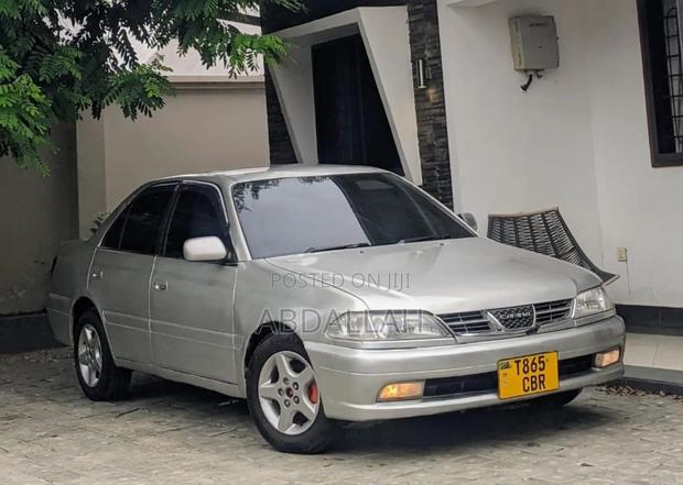Toyota Carina 1.6 FWD Sedan 1998 Silver