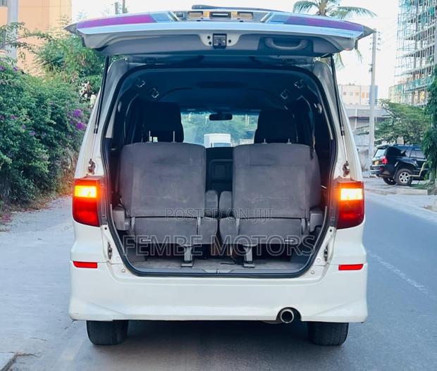 Toyota Alphard 2006 White