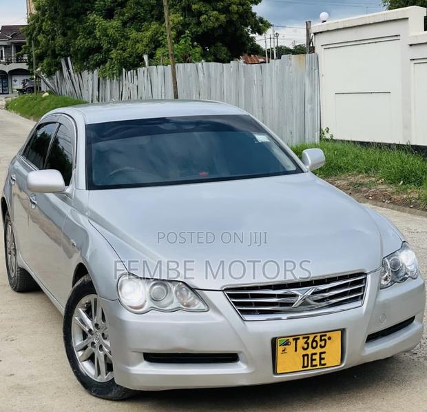 Toyota Mark X 2005 Silver