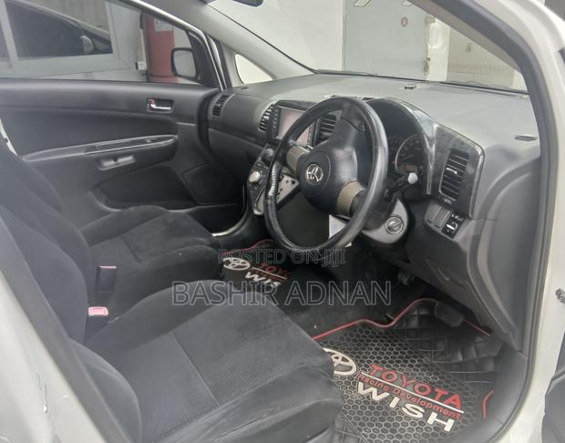 Toyota Wish 2006 White