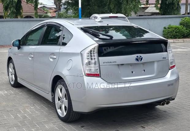 Toyota Prius 2010 Silver