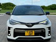 Toyota C-HR 2019 White for sale