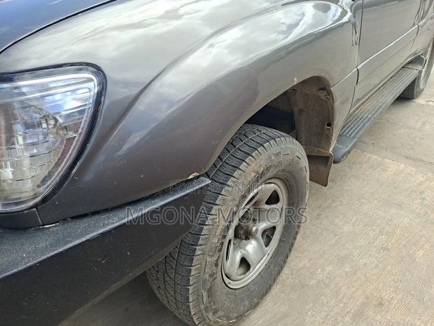 Toyota Land Cruiser 100 4.2 2006 Gray