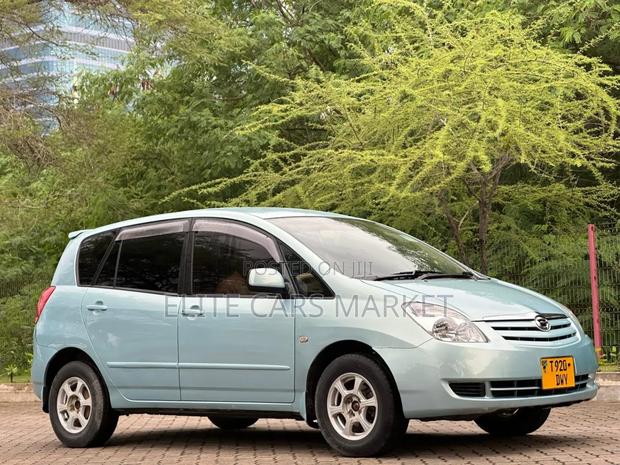 Toyota Corolla Spacio 2004 Blue
