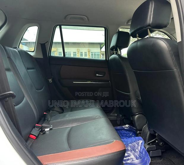 Mazda Verisa 2006 White