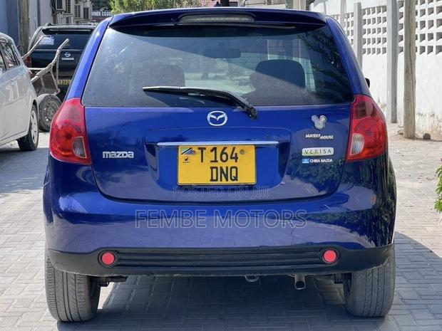 Mazda Verisa 2008 Blue