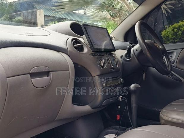 Toyota Vitz 2004 Gold