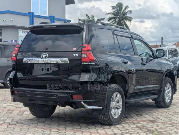 Toyota Land Cruiser Prado 4.0 Petrol TX 2022 Black