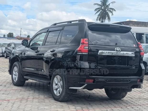 Toyota Land Cruiser Prado 4.0 Petrol TX 2022 Black
