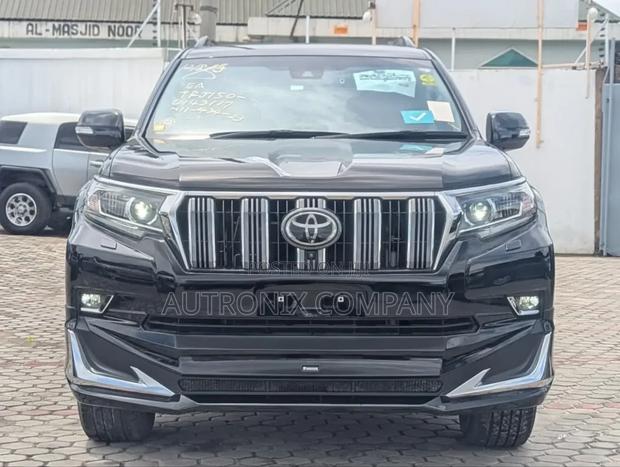 Toyota Land Cruiser Prado 4.0 Petrol TX 2022 Black