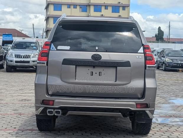 Toyota Land Cruiser Prado 4.0 Petrol TX 2021 Gray