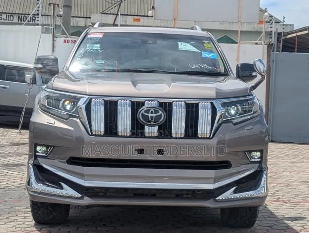 Toyota Land Cruiser Prado 4.0 Petrol TX 2021 Gray