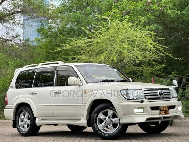Toyota Land Cruiser 1999 Pearl