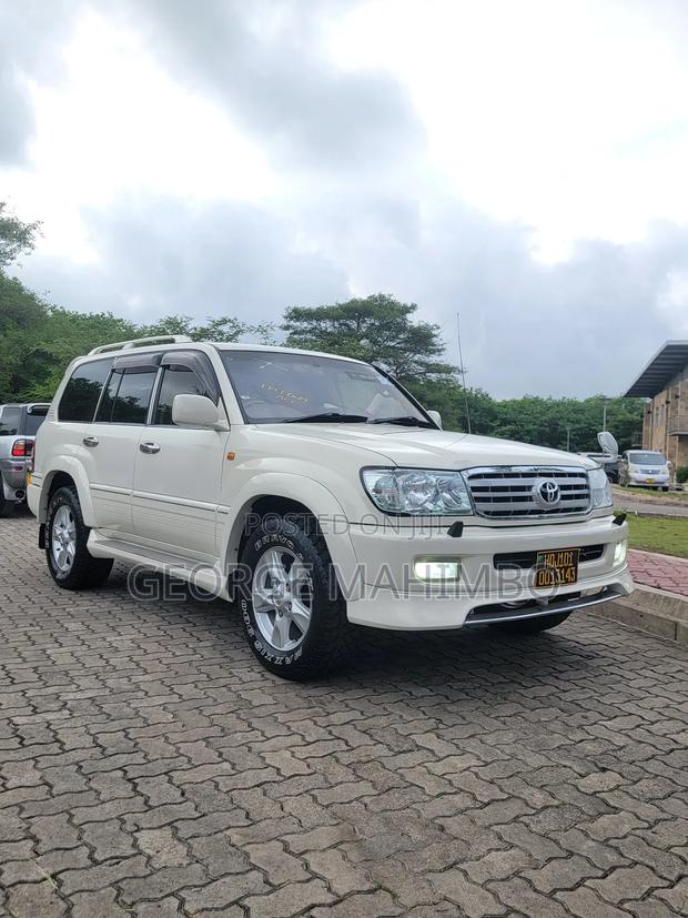 Toyota Land Cruiser 1999 Pearl