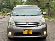 Toyota ISIS 2006 Gray for sale