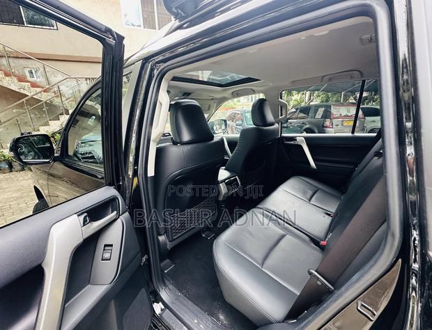 Toyota Land Cruiser Prado 2.8 2021 Black