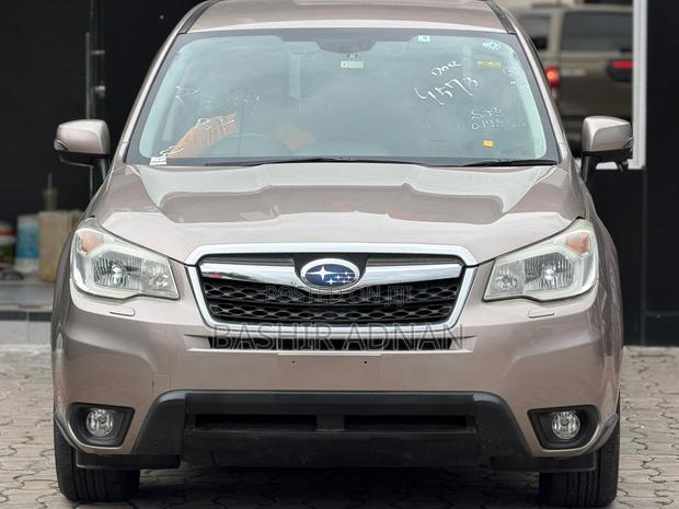 Subaru Forester SV Premium 2014 Gold