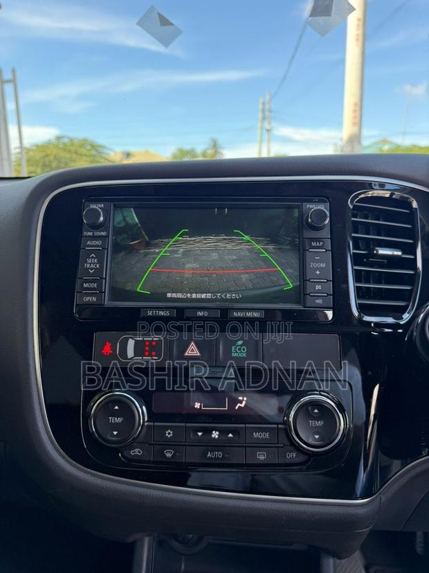 Mitsubishi Outlander 2013 Silver