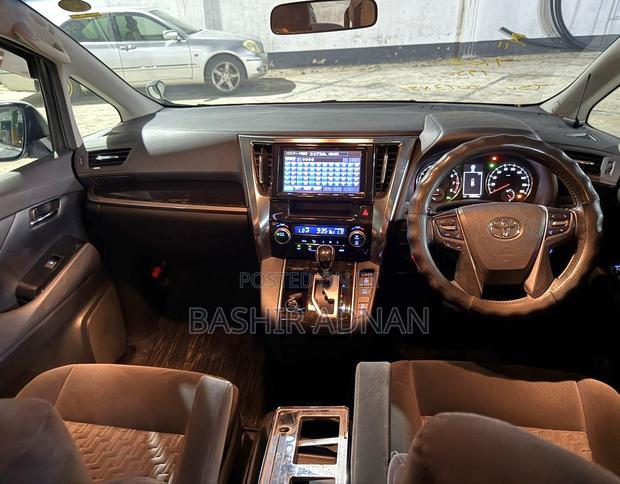 Toyota Vellfire 2016 Pearl