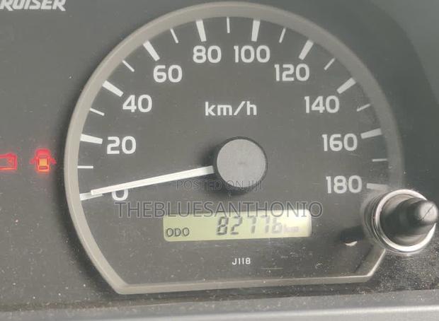Toyota Land Cruiser 2015 Silver