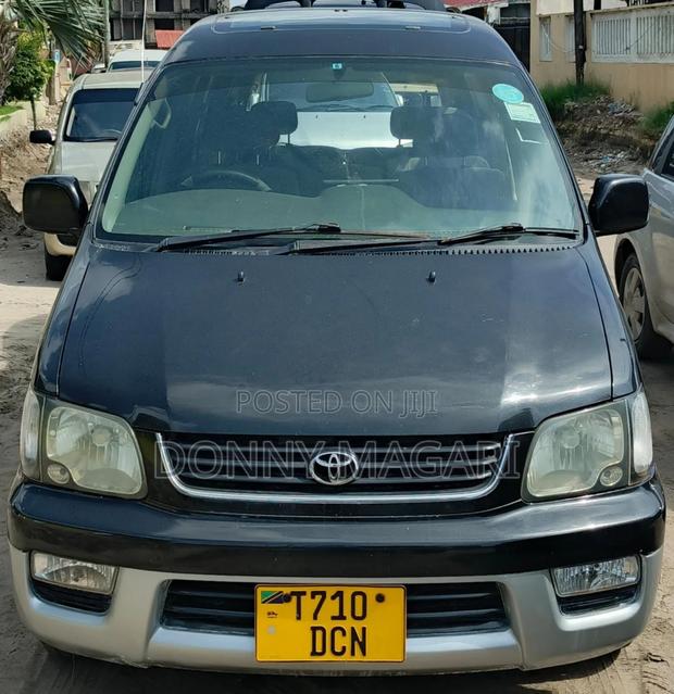 Toyota Noah 2001 Black