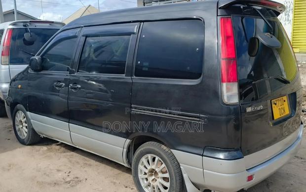 Toyota Noah 2001 Black
