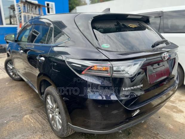 Toyota Harrier 2016 Blue
