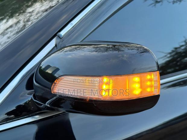 Toyota Crown 2006 Black