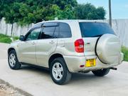 Toyota RAV4 Automatic 2003 Gold for sale