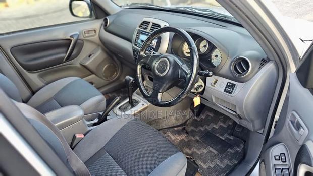 Toyota RAV4 2.0 D 2002 Silver