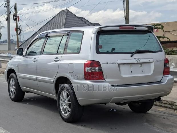 Toyota Kluger 2006 Silver