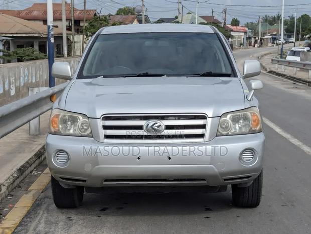 Toyota Kluger 2006 Silver