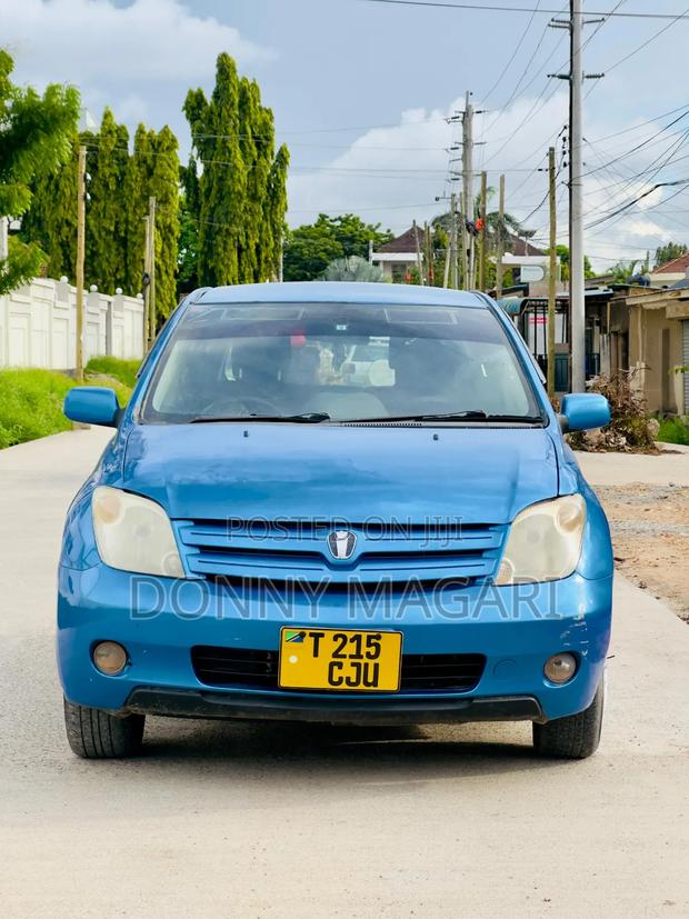 Toyota IST 2003 Blue