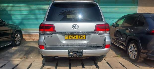 Toyota Land Cruiser 2019 Silver