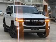 Toyota Land Cruiser LC300 2024 White for sale