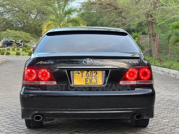 Toyota Crown 2006 Black