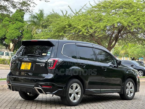Subaru Forester 2014 Black