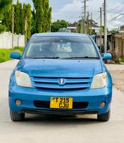 Toyota IST 2004 Blue for sale