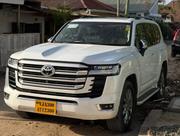 New Toyota Land Cruiser LC300 2025 White for sale