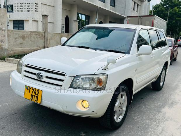 Toyota Kluger 2006 White