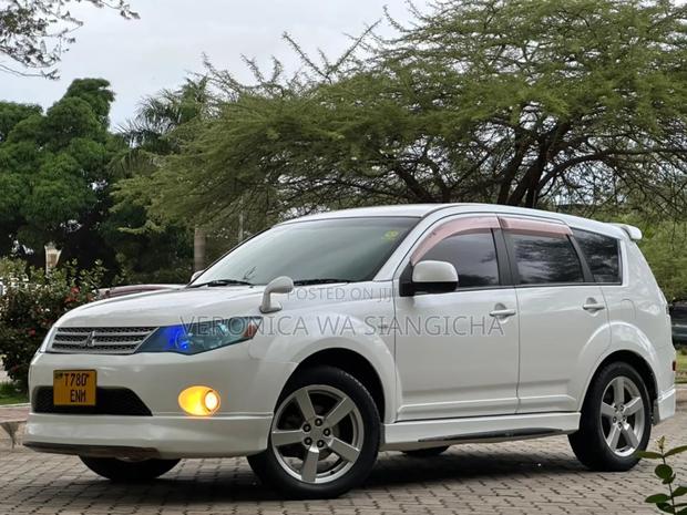 Mitsubishi Outlander 2006 White