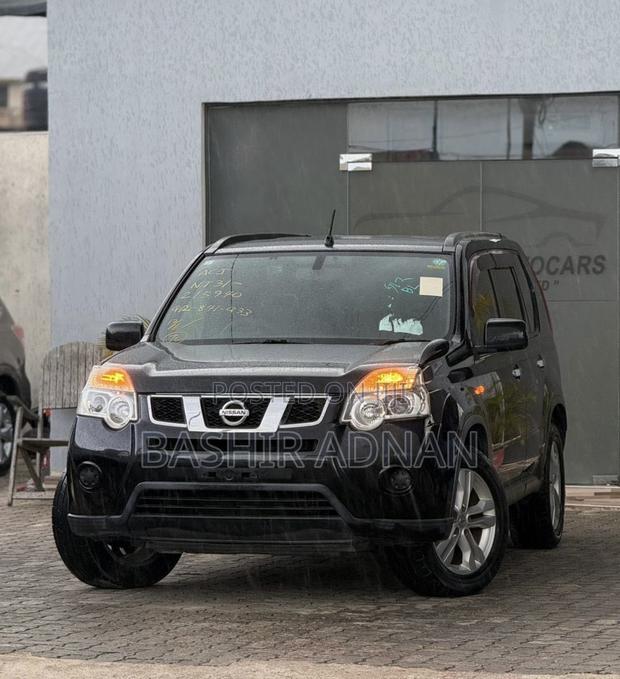 Nissan X-Trail 2.0 Petrol XE 2012 Matt Black