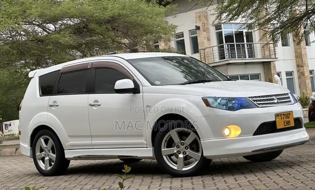 Mitsubishi Outlander 2008 White