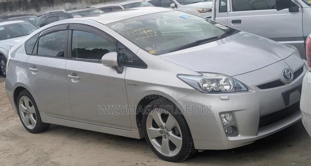 Toyota Prius 2011 Silver
