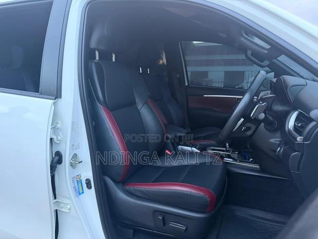 Toyota Fortuner 2025 White