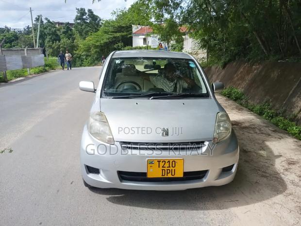 Toyota Passo 1.3 FWD 2006 Silver