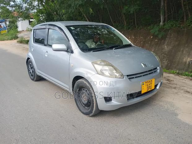 Toyota Passo 1.3 FWD 2006 Silver