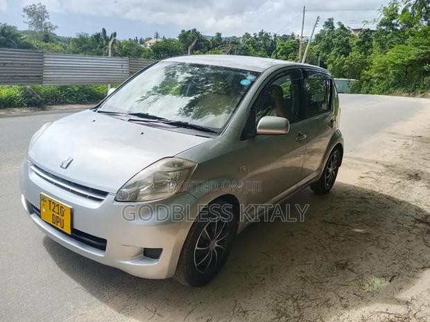 Toyota Passo 1.3 FWD 2006 Silver
