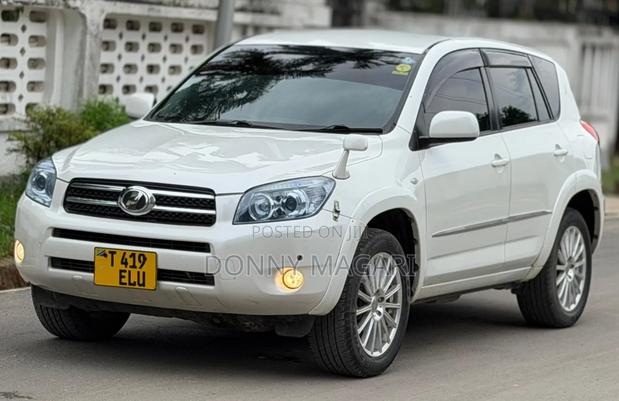 Toyota RAV4 2006 White
